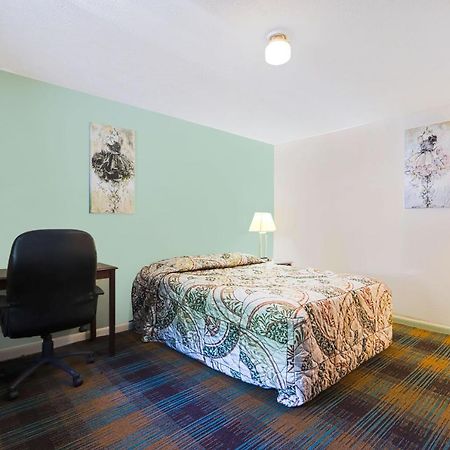 Patriot Inn Motel Beaver Wv, By Oyo ภายนอก รูปภาพ