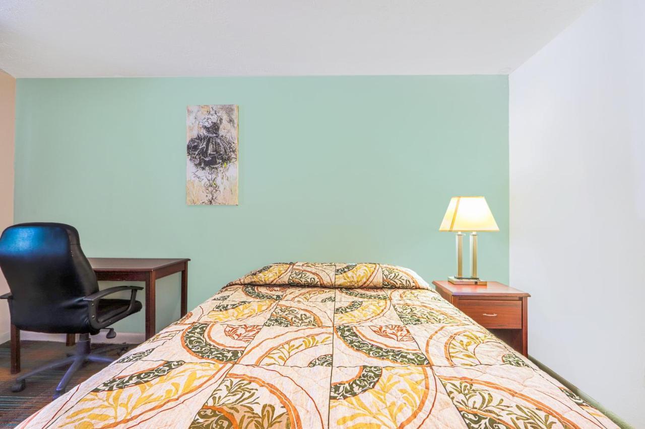 Patriot Inn Motel Beaver Wv, By Oyo ภายนอก รูปภาพ