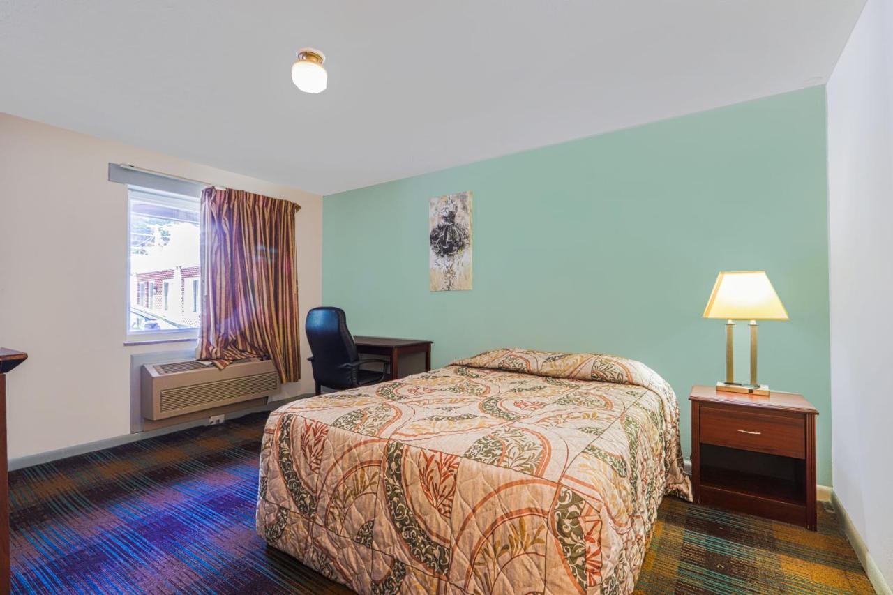 Patriot Inn Motel Beaver Wv, By Oyo ภายนอก รูปภาพ